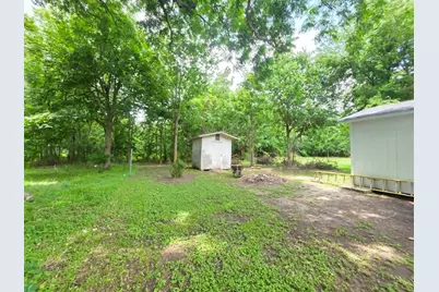 3222 Nolan Avenue, Bay City, TX 77414 - Photo 13
