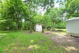 3222 Nolan Ave, Bay City, TX 77414 - Photo 13