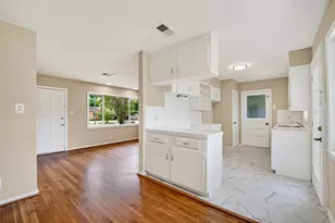 6610 Barney Rd, Houston, TX 77092 - Photo 13