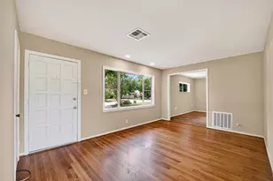 6610 Barney Rd, Houston, TX 77092 - Photo 9