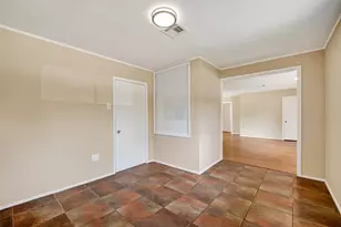 6610 Barney Rd, Houston, TX 77092 - Photo 11