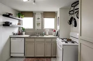301 E 15th St, Houston, TX 77008 - Photo 13