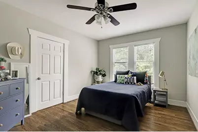 301 E 15th Street, Houston, TX 77008 - Photo 9