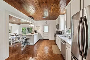 305 W Alamo St, Brenham, TX 77833 - Photo 7