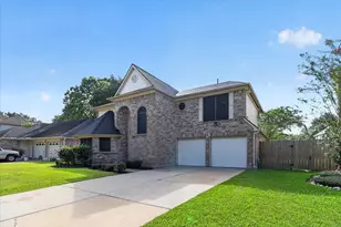 4614 Sunshine Dr, Sugar Land, TX 77479 - Photo 3