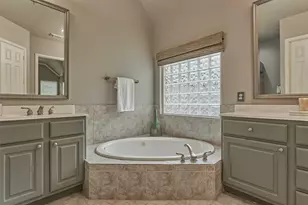 14 Mystic Pines Ct, The Woodlands, TX 77382 - Photo 31