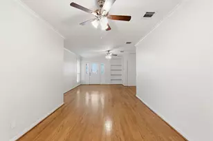 1618 Willowby Dr, Houston, TX 77008 - Photo 9