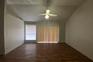 7315 Puerta Vallarta Dr, Houston, TX 77083 - Photo 11