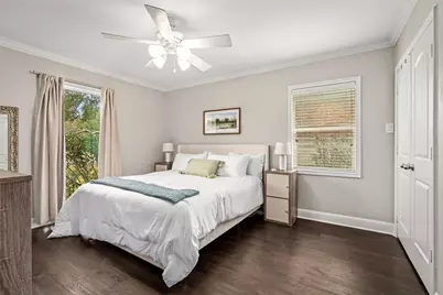 7805 Valley View Lane, Houston, TX 77074 - Photo 15