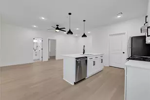 2613 Delafield St, Houston, TX 77023 - Photo 5