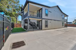 2613 Delafield St, Houston, TX 77023 - Photo 3