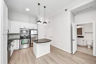 6363 San Felipe St, Houston, TX 77057 - Photo 5