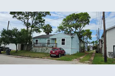 1719 50th Street, Galveston, TX 77551 - Photo 1