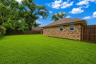 109 Concord Ave, Clute, TX 77531 - Photo 19