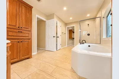 109 Concord Avenue, Clute, TX 77531 - Photo 9