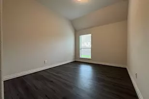 10323 Granite Ct, Rosharon, TX 77583 - Photo 5