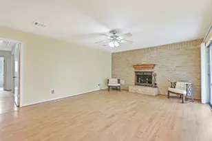 15806 Cavendish Dr, Houston, TX 77059 - Photo 7