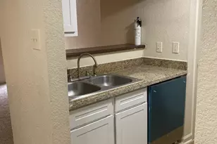 8100 Creekbend Dr, Houston, TX 77071 - Photo 7