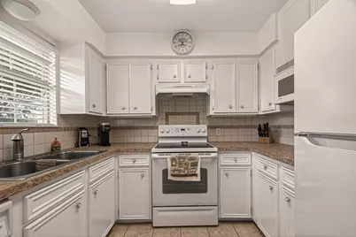 2003 Kingsway Drive, League City, TX 77573 - Photo 11