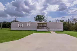 37 Riverside Ln, Huntsville, TX 77320 - Photo 1