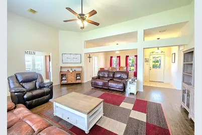 904 E Wilkins Street, Angleton, TX 77515 - Photo 7
