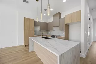 3704 Mt Pleasant St, Houston, TX 77021 - Photo 9