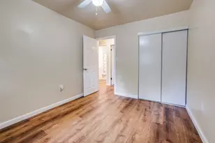 1200 W Phillips St, Alvin, TX 77511 - Photo 35