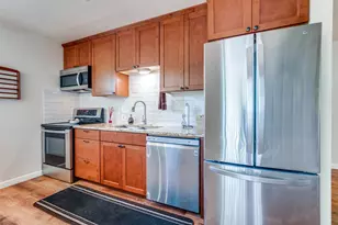1200 W Phillips St, Alvin, TX 77511 - Photo 25