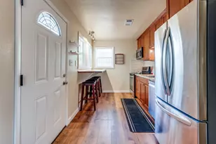 1200 W Phillips St, Alvin, TX 77511 - Photo 23