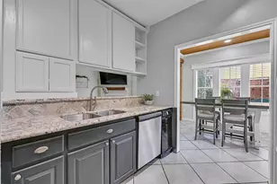 1018 Londonderry Ave, Friendswood, TX 77546 - Photo 15
