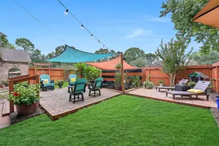 1018 Londonderry Ave, Friendswood, TX 77546 - Photo 5