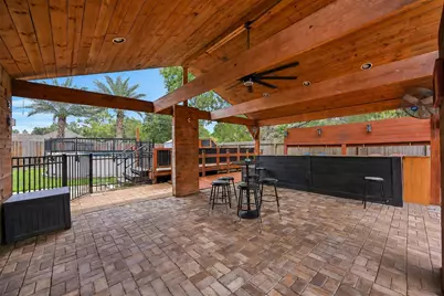 1018 Londonderry Avenue, Friendswood, TX 77546 - Photo 31