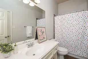 2502 Quiet Lake Ct, Pearland, TX 77584 - Photo 23