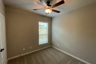 9789 Grosbeak Ln, Magnolia, TX 77354 - Photo 13