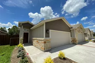 9789 Grosbeak Ln, Magnolia, TX 77354 - Photo 1