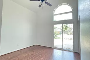 8639 Sparkling Springs Dr, Houston, TX 77095 - Photo 11