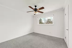 10835 Sageburrow Dr, Houston, TX 77089 - Photo 21