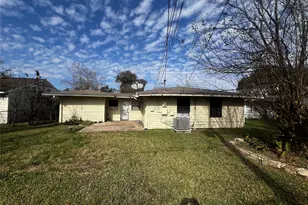 5818 Glenhurst Dr, Houston, TX 77033 - Photo 23