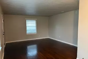 5818 Glenhurst Dr, Houston, TX 77033 - Photo 13