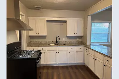 5818 Glenhurst Drive, Houston, TX 77033 - Photo 3