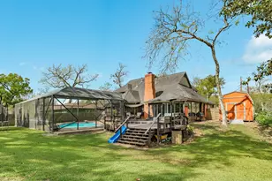 100 Van Winkle St, Lake Jackson, TX 77566 - Photo 33