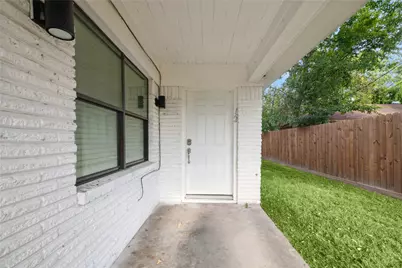 4210 Delhi Street #1/2, Houston, TX 77022 - Photo 9