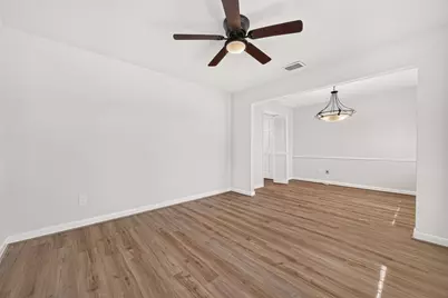 12314 Shaftsbury Drive, Houston, TX 77031 - Photo 11