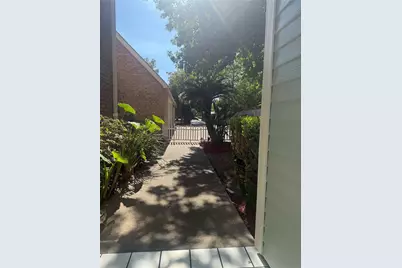 4715 W Bayshore Drive, Bacliff, TX 77518 - Photo 21
