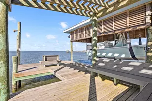 11818 Sportsman Rd, Galveston, TX 77554 - Photo 33