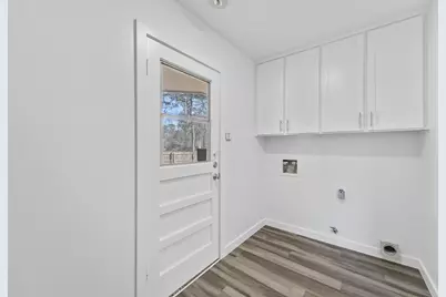 205 Elmwood Street, Huntsville, TX 77320 - Photo 15