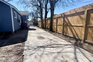 116 E Jack St, Baytown, TX 77520 - Photo 7