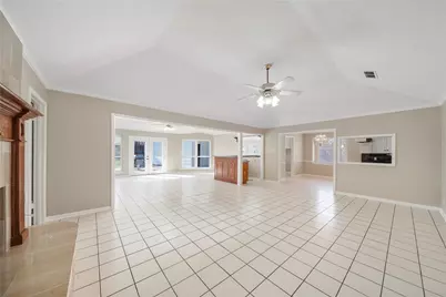 16121 Singapore Lane, Jersey Village, TX 77040 - Photo 9