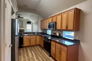 1707 Weaver St, Brenham, TX 77833 - Photo 7