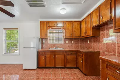 2701 Almendares Avenue, Pasadena, TX 77506 - Photo 25